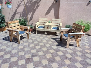 Mobilier de gradina.