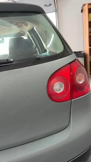 Vând golf 5 1,9 tdi  - imagine 5