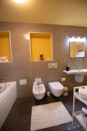 De vandut apartament 2 camere pe Calea Sever Bocu - imagine 7