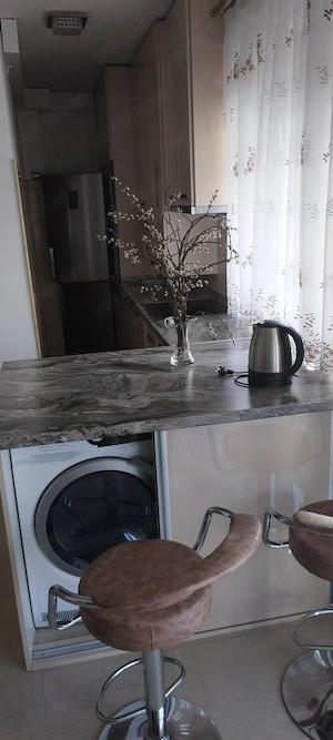 Închiriez apartament  - imagine 6