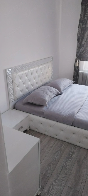 Închiriez apartament  - imagine 5