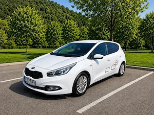 Kia Ceed 1.6 CRDi diesel 128 CP 2013 - imagine 2