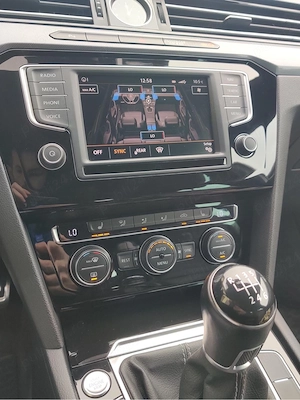 Vând Volkswagen Passat Variant R-Line, 2.0 TDI, 150 CP, an 2016, cutie manuală 6+1, 235.000 km - imagine 5