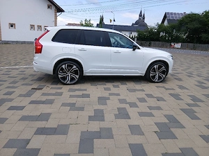 volvo xc90 t8