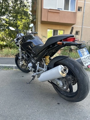 Vând Ducati monster