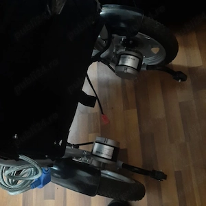  Vand cărucior pentru persoane cu dizabilități 