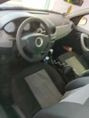 Dacia Sandero 1, 2 16V benzina dotări full AC 2009 - imagine 3