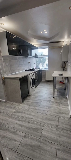 Închiriez apartament în regim hotelier de lux în Centrul Orașului . - imagine 3