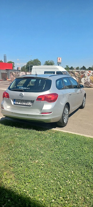 Opel Astra J.2013.Diesel.1300cm.242000km - imagine 8