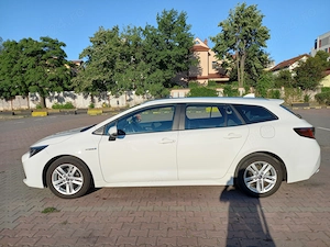 Particular - vand Toyota Corolla Touring Sports, 5 usi, 1.8 L,  122 CP, HSD, e-CVT, echipare DYNAMIC