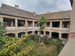 Cladire S+P+2, 1150mp teren, 1403mp cladire, Arad central - imagine 2