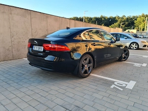 Jaguar XE 2016 2.0d - Al doilea proprietar - Distribuție schimbată - imagine 2