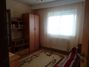Inchiriez apartament doua camere - imagine 3