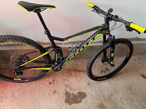 Vând bicicletă scott