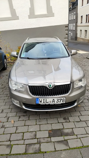 vanzarii auto - imagine 2