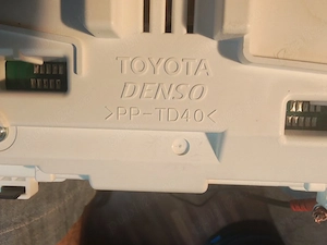 cesuri digitale Toyota RAV 4 2024 PHEV - imagine 4