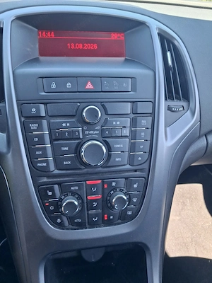Opel Astra J Facelift 1.6 Benzina 116Cp Euro5 Klimatronic 99.000Km Carte Service 2014 - imagine 6