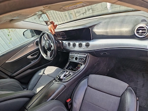 Vând Mercedes Benz w213, an 2019, break, sau schimb cu Renault talisman inițiale paris - imagine 6