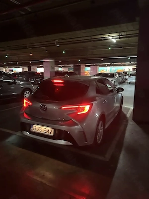 Toyota Corolla Hybrid 2023 INTERIOR ALB, full option NEGOCIABIL  - imagine 4