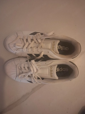 Vand adidasi ADIDAS