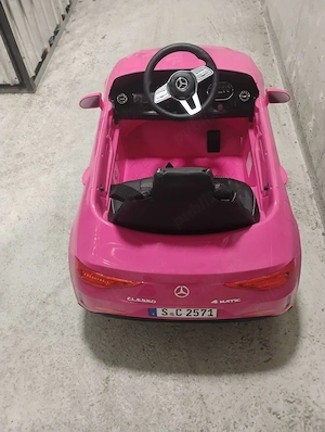 Vând mașinuță Mercedes roz și ATV roșu pentru copii