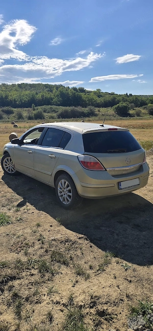 Opel Astra H 1.7 CDTI - imagine 5