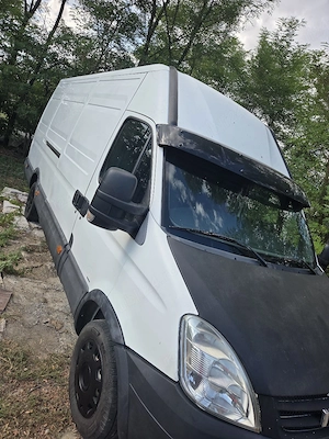 Iveco 2009 - imagine 3