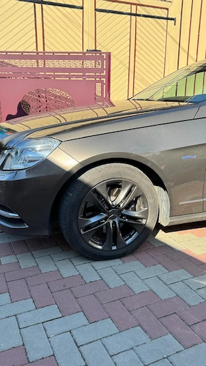 Mercedes E300 CDI - imagine 3
