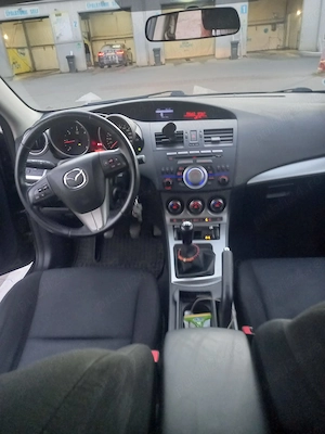 Vand mazda 3, an 2010, diesel, 1.6, 109 cai, fara probleme - imagine 5