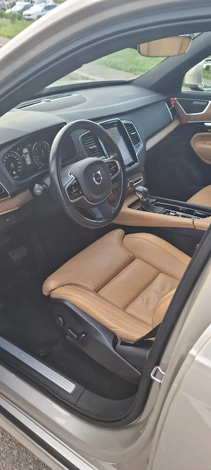 Volvo XC90  D5 AWD Inscription - imagine 8