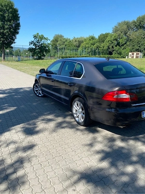 Vant Skoda Superb - imagine 4