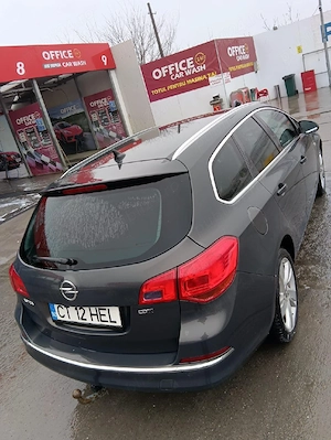 Vând opel astra j tourer 2015  - imagine 2