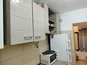 INCHIRIEZ apartament 2 camere - Moroasa 2 - Petru Maior 69, et.2 - termen lung - imagine 4