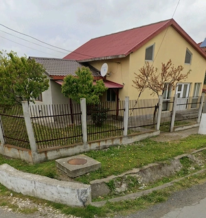 Vand casa in comuna Topraisar   jud Constanta