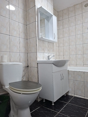 Vand apartament 2 camere  - imagine 4