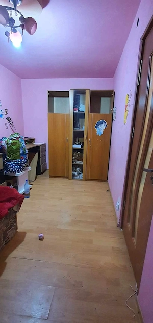 Vand apartament Petroșani 