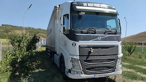 Angajam  sofer profesionist pentru transport extern  - imagine 2