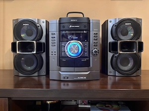 Sistem Audio   Combină Sony MHC-RG295   310W RMS, Aux In, Radio RDS, MP3, Boxe 3 Căi