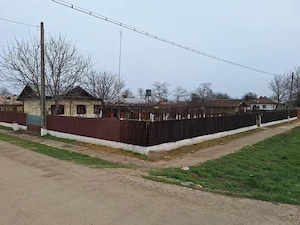 Casă de vânzare în comuna Alexeni, județul Ialomița - imagine 8