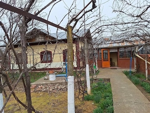 Casă de vânzare în comuna Alexeni, județul Ialomița - imagine 10