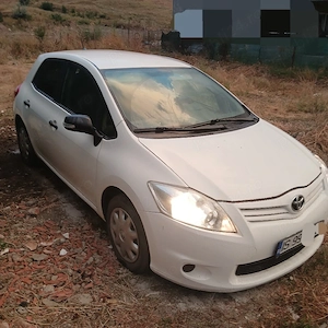 Toyota auris  - imagine 4
