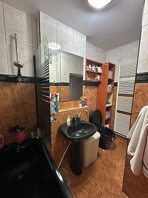 Vând apartament 3 camere - imagine 2