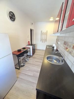 Apartament mobilat și utilat disponibil pentru închiriere - imagine 5
