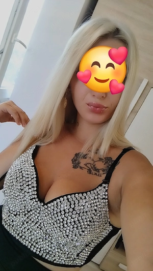 ma numesc anny am 24 de ani 