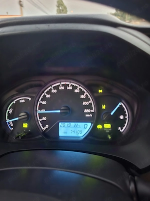 TOYOTA YARIS 2018 - automata  74500 km  - imagine 6