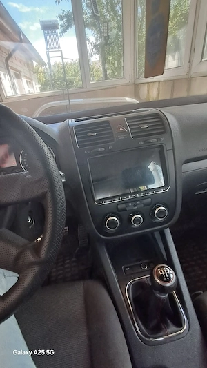 Vând golf 5 1,9 tdi  - imagine 8