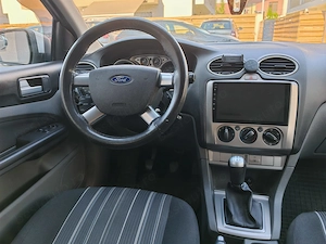Ford Focus Facelift 2010 1.6 TDCi 109 CP Euro 5 Navi, Cameră, 2 seturi roți - imagine 7