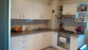 Vând apartament spațios de 4 camere | Etaj 1 | Zona Turist - imagine 2