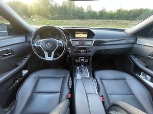 Mercedes E