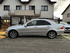 Mercedes-Benz C220 CDI W203 Elegance  - imagine 3